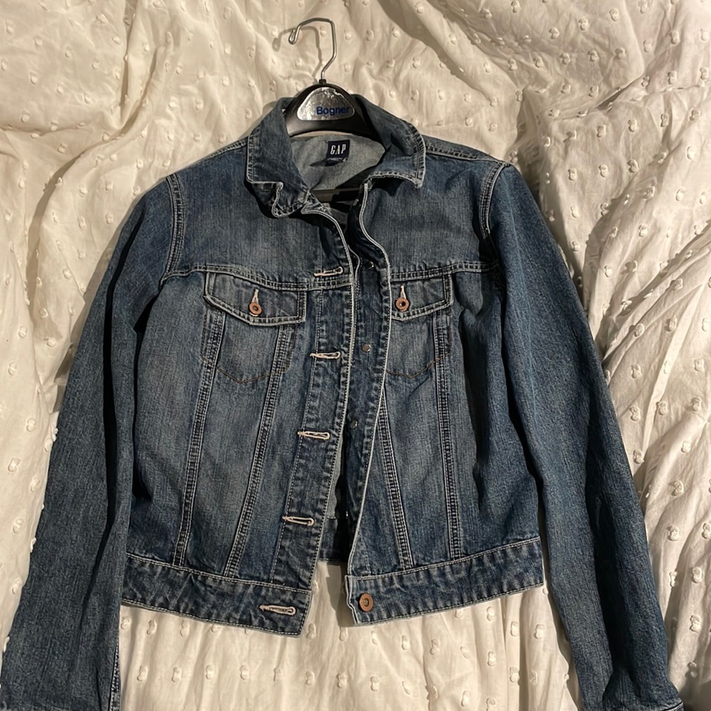 jean jacket size medium
